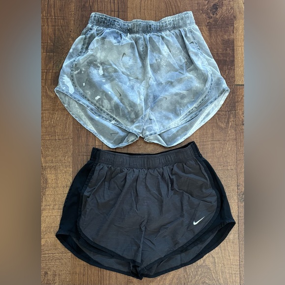 Nike activewear athletic shorts for women 2 pairs Sz small drifit mesh - Picture 1 of 10